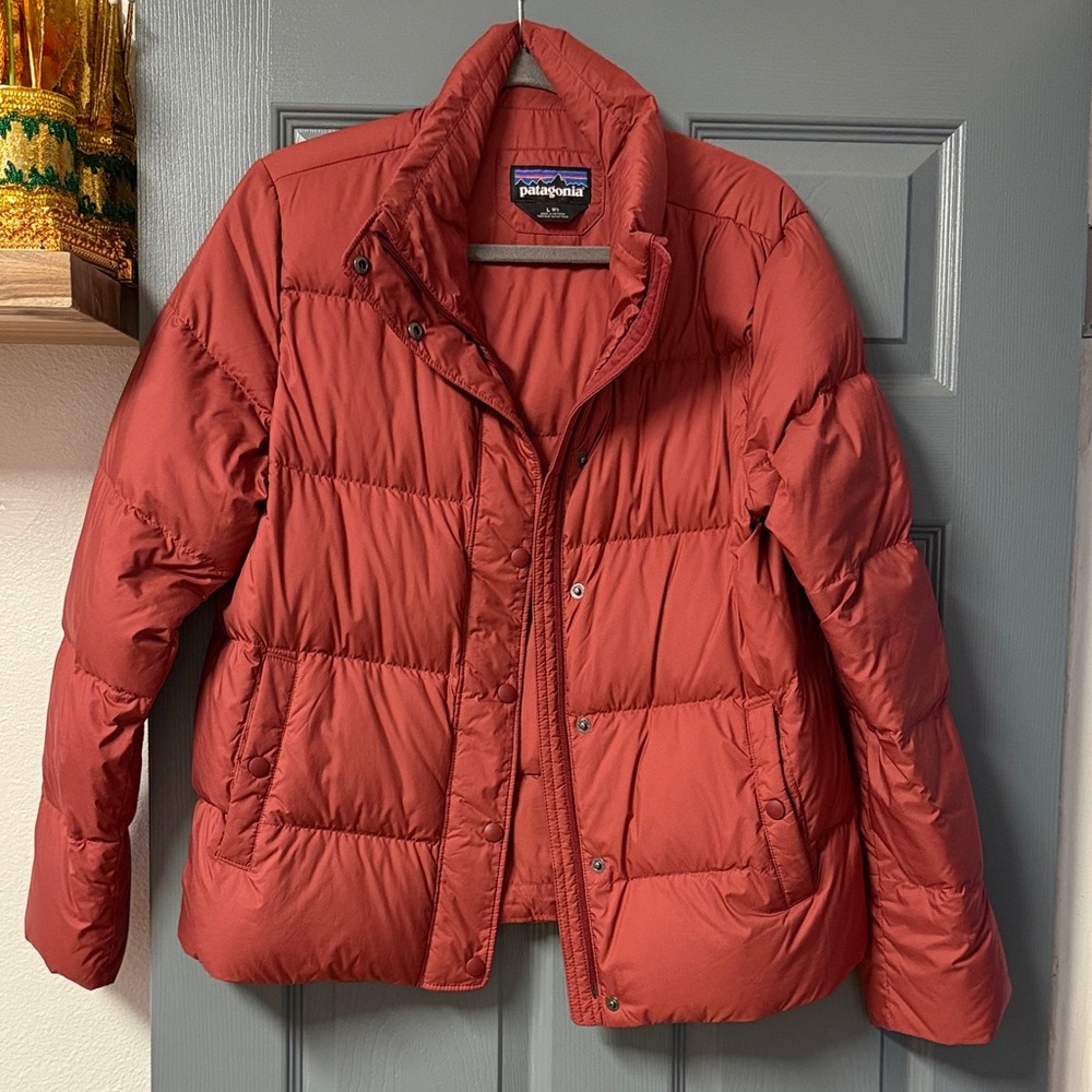 Patagonia Women's Brick Red Puffer Coat